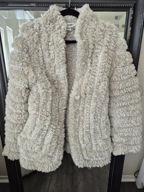 Cozy Cream Teddy Jacket – Sculpted Plush Open Front